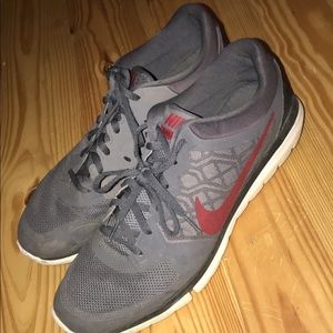 Men’s Nike shoes
